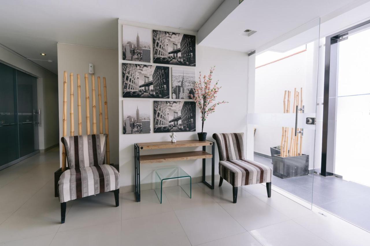LM Hoteles Piura Buitenkant foto