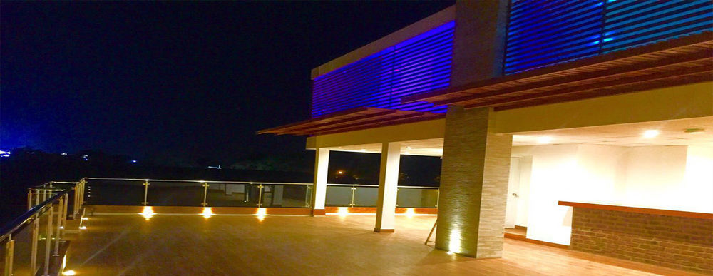 LM Hoteles Piura Buitenkant foto
